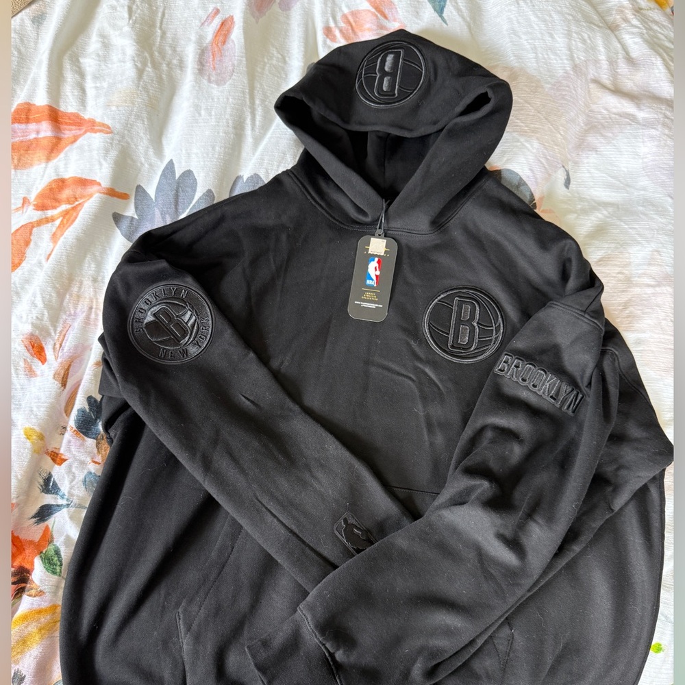 NWT Black Brooklyn Nets Hoodie